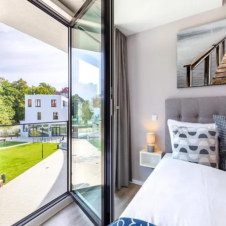 Travemuende Beachside Bliss, Six Guest *